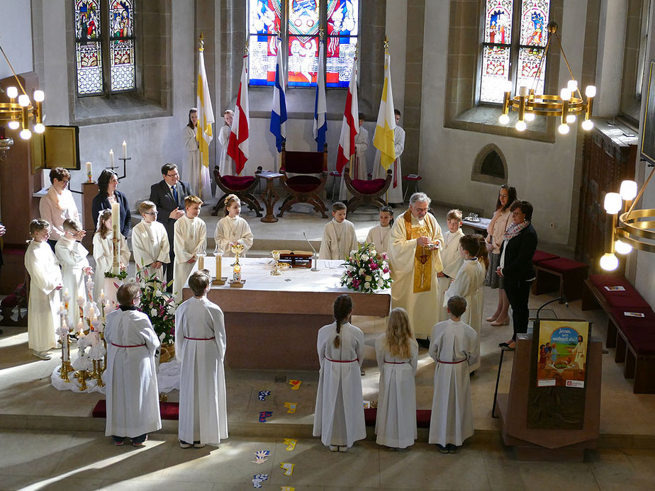 Feier der 1. Heiligen Kommunion in Sankt Crescentius (Foto: Karl-Franz Thiede)